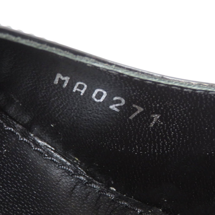 LOUIS VUITTON
LV Scarpe con tacco alto in pelle verniciata
Scarpe a punta della linea Start Trail
Monogramma