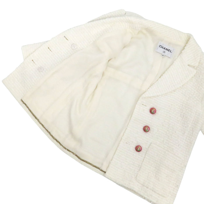 香奈儿
COCO CC 可可按钮 狮子 七分袖
可可标志 双排扣 花呢 夹克