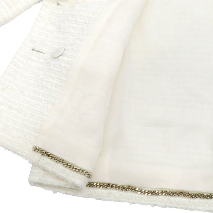 香奈儿
COCO CC 可可按钮 狮子 七分袖
可可标志 双排扣 花呢 夹克