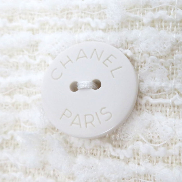 香奈儿
COCO CC 可可按钮 狮子 七分袖
可可标志 双排扣 花呢 夹克