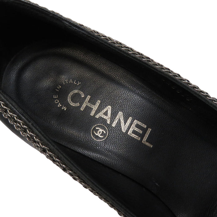 CHANEL 
COCO CC ロゴ リボン チェーン パテント レザー シルバーカラー金具 
ココマーク ハイヒール パンプス