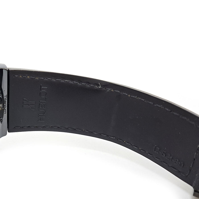 HUBLOT 
アエロフュージョン クロノグラフ ブラックマジック 
箱ギャラ付