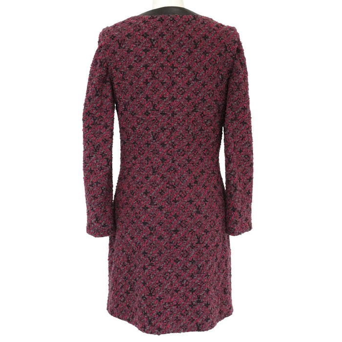 LOUIS VUITTON 
LV logo all-over pattern RW142W F6CO19B1M 
Monogram tweed zip-up no-collar coat