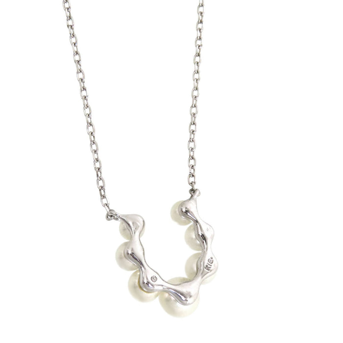 MIKIMOTO 
Pearl Necklace