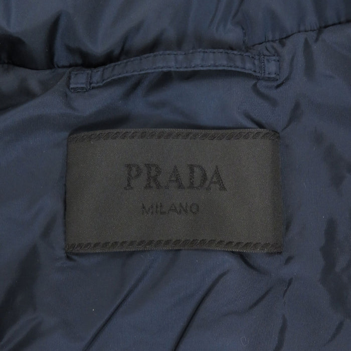 PRADA 
ハイネック ジップアップ ナイロン 
トライアングルロゴ 中綿 ジャケット