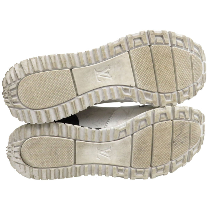 LOUIS VUITTON 
LV Leather 
Runaway Line Sneakers 
Monogram
