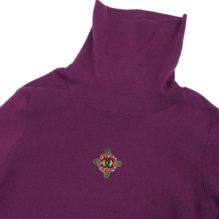 CHANEL 
COCO CC logo beads 
Coco mark high neck cashmere knit