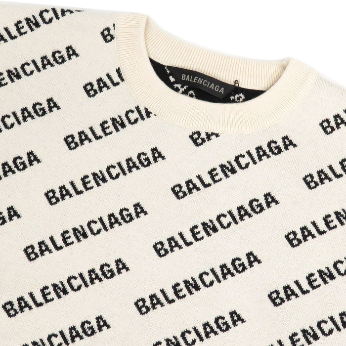 BALENCIAGA 
All-over pattern 2022 model 
All-over logo knit