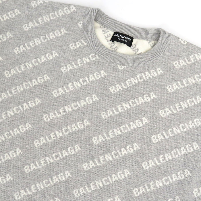 BALENCIAGA 
All-over pattern 2022 model 
All-over logo knit