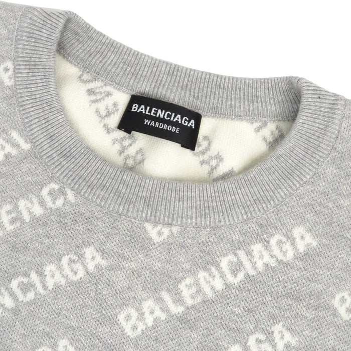 BALENCIAGA 
All-over pattern 2022 model 
All-over logo knit