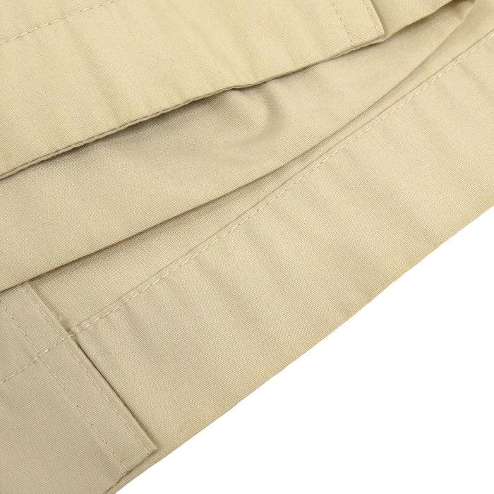 香奈儿  
开襟大衣 金色金属  
标志钮扣 风衣