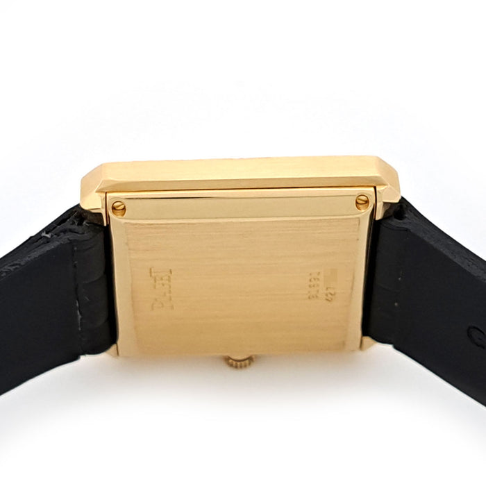 PIAGET 
Vintage watch diamond bezel