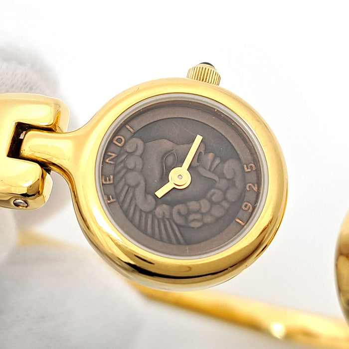 FENDI 
ダブルフェイス 2タイムゾーン