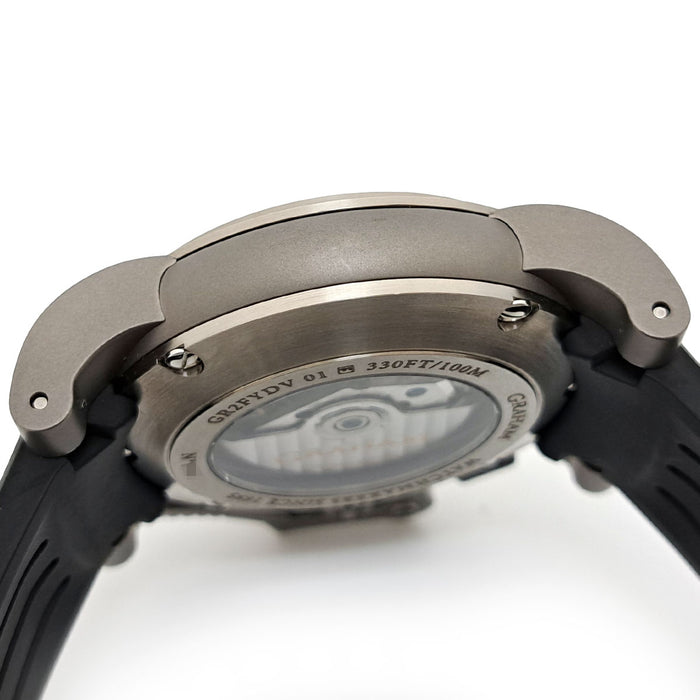 GRAHAM 
Chronofighter Oversize 
With box and warranty card