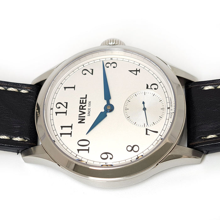 NIVREL 
スモールセコンド 
箱ギャラ付