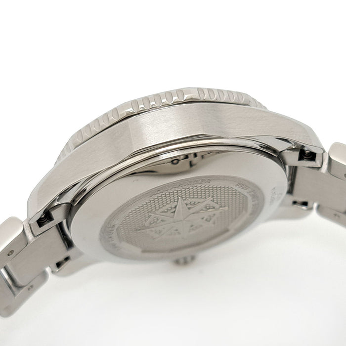 泰格豪雅
Aquaracer 专业版200
附带盒子和保修卡