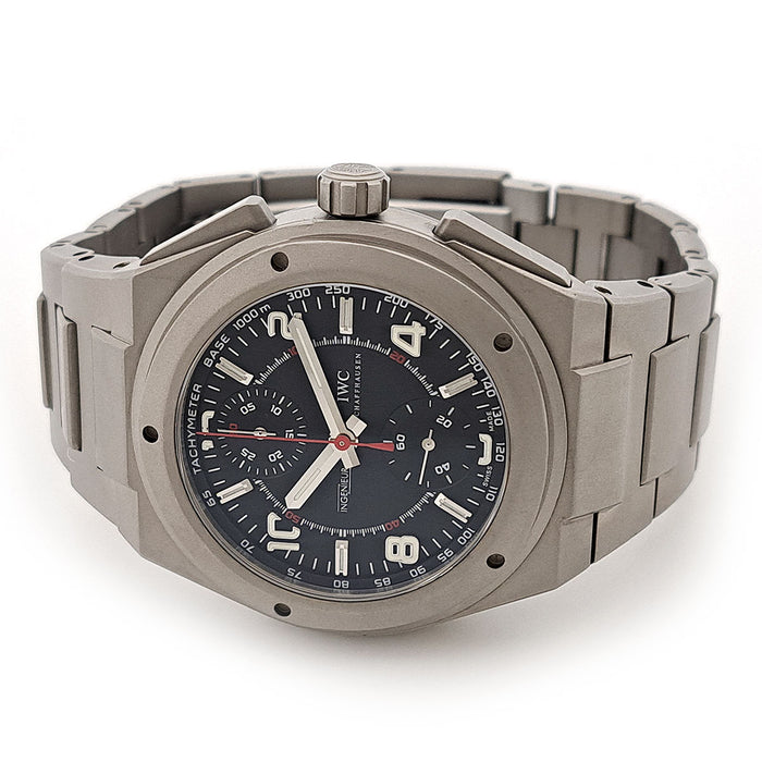 IWC 
インヂュニア クロノグラフ AMG 
箱ギャラ付