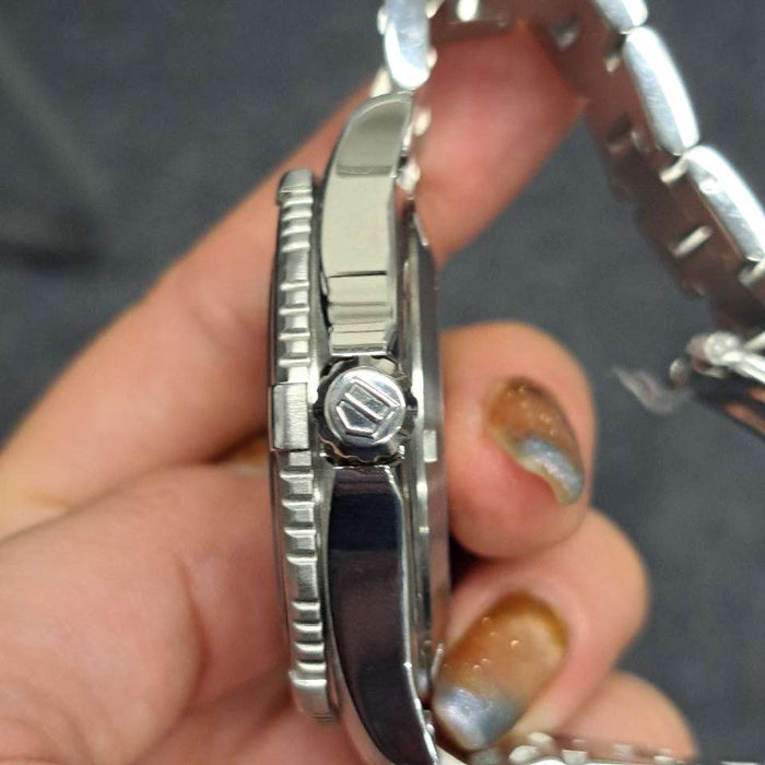 【WHOLESALES】
TAG HEUER 
Scatola non originale