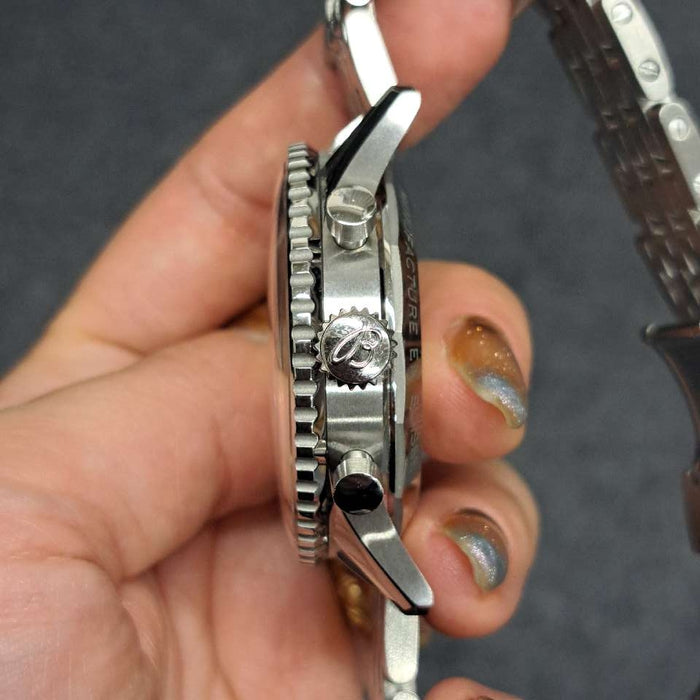 【WHOLESALES】
BREITLING 
AB0139 
Boîte intérieure Garantie