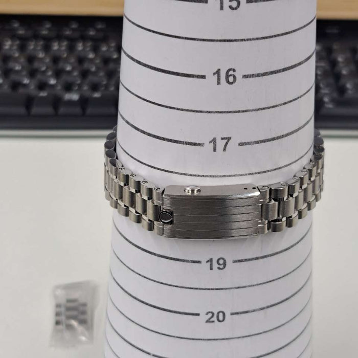 【WHOLESALES】
OMEGA 
箱　ギャランティ　ピクトグラム　クロノメーター証