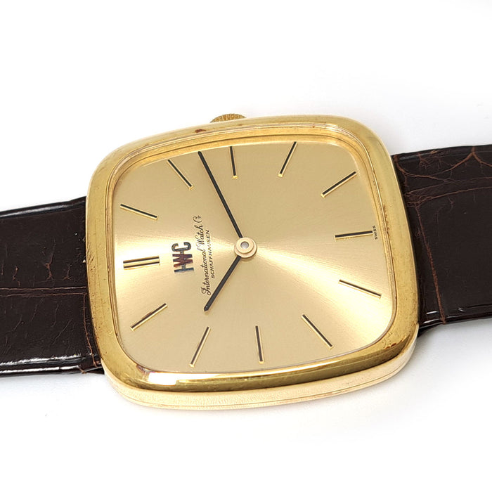 IWC  
沙夫豪森 老款國際錶 枕形錶殼 Cal.423  
附盒