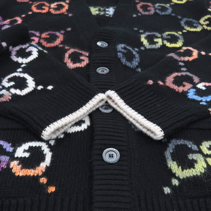 GUCCI  
All-over pattern knit wool  
GG jacquard multicolor cardigan