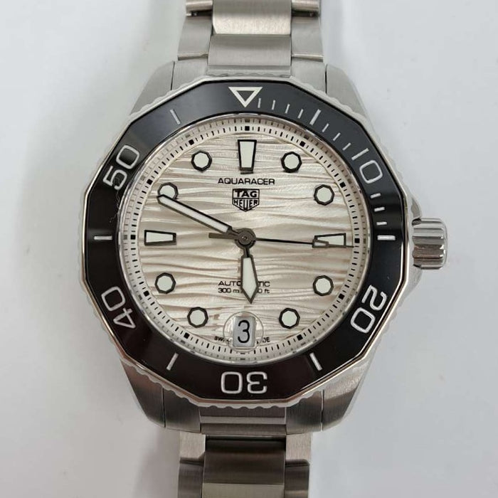 【WHOLESALES】
TAG HEUER 
WBP231C 
箱　ギャランティ
