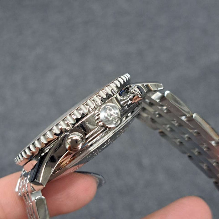 【WHOLESALES】
BREITLING 
A232B35NP 
箱　ギャランティ　クロノメーター証