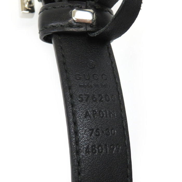 GUCCI  
標誌 銀色金屬配件  
G 釦 水鑽 皮帶
