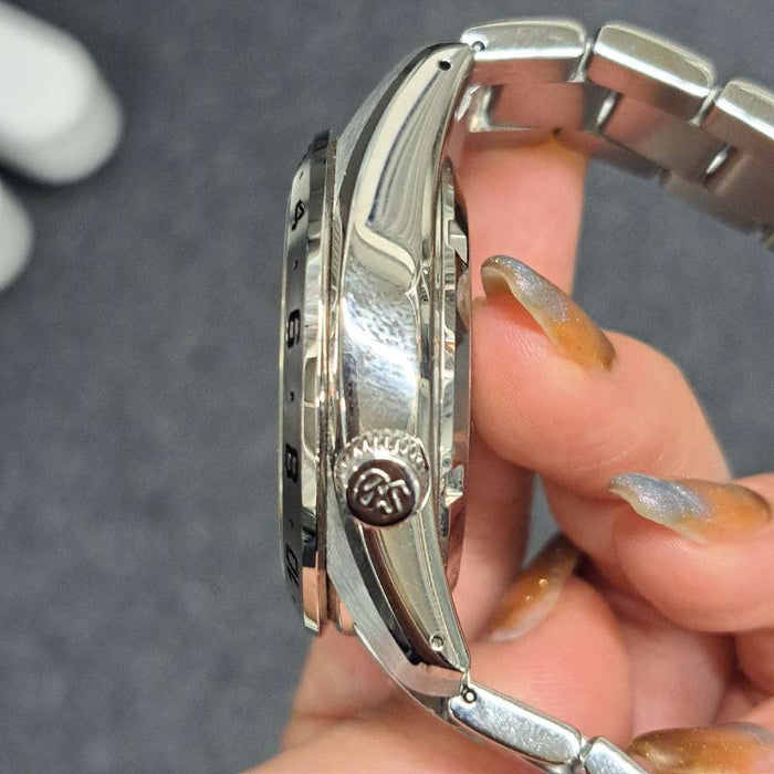 【WHOLESALES】
SEIKO 
SBGM247 
箱　ギャランティ　メンテナンスサポートカード　GS規格検定合格証明書