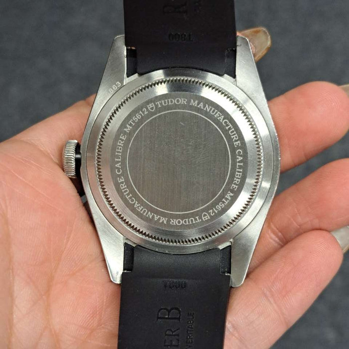 【WHOLESALES】
TUDOR 
79730 
箱　ギャランティ　純正ナイロンベルト×1(使用感小)