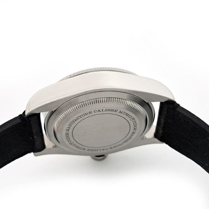 TUDOR 
ブラックベイ 
箱ギャラ付