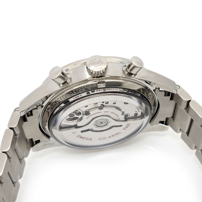 OMEGA  
Speedmaster 57 Chronograph  
With box and warranty card