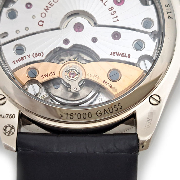 OMEGA 
De Ville Trésor 
Con scatola e garanzia