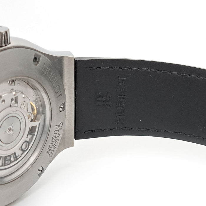 HUBLOT 
Classic Fusion Aérofusion Phase de Lune 
Avec boîte et certificat d'authenticité