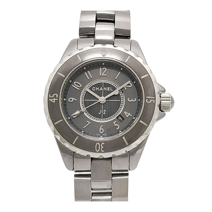 CHANEL 
J12 クロマティック