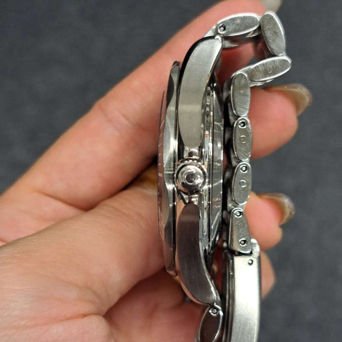 【WHOLESALES】
OMEGA 
箱　ギャランティ(日付、ショップ印のみ)