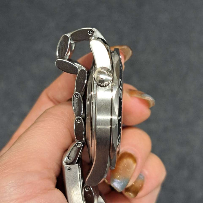 【WHOLESALES】
OMEGA 
箱　ギャランティ(日付、ショップ印のみ)