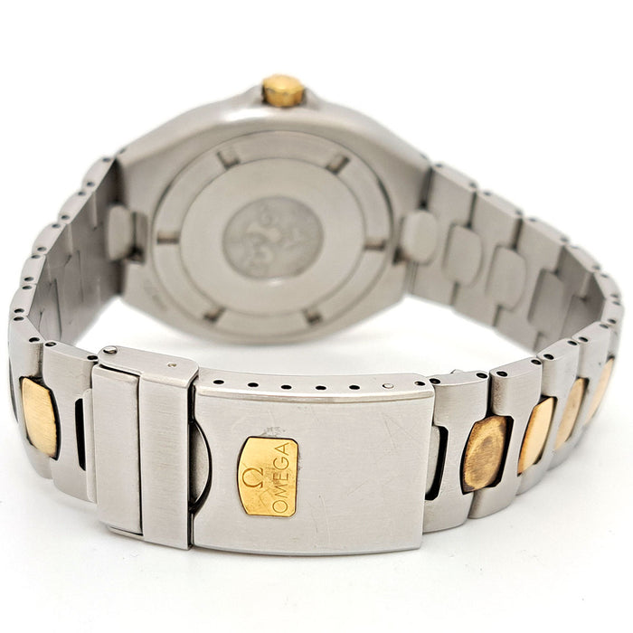 OMEGA  
海馬 200米 預粘合 雙色 全套  
附盒及保證書