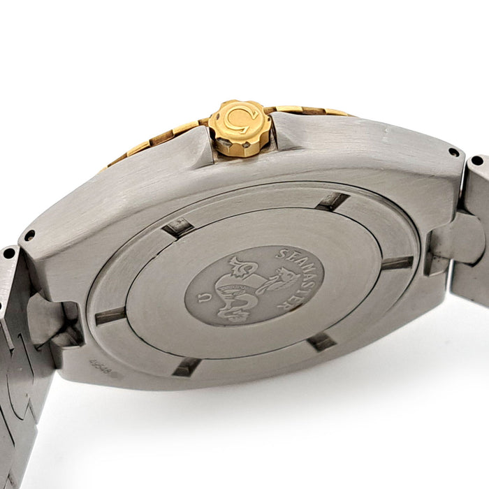 OMEGA  
海馬 200米 預粘合 雙色 全套  
附盒及保證書