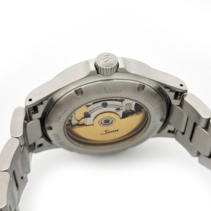 Sinn 
556.A 
箱ギャラ付