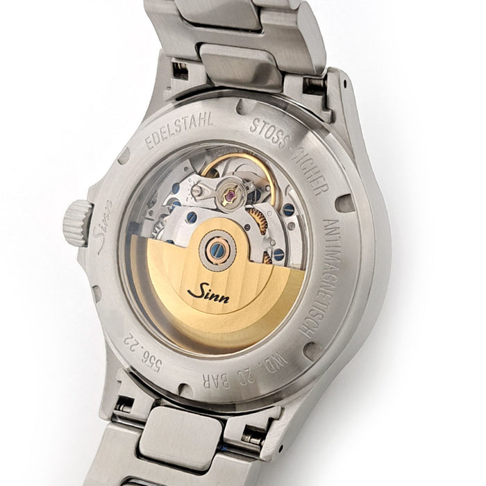 Sinn 
556.A 
箱ギャラ付