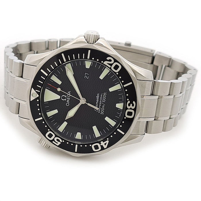OMEGA  
Seamaster Professional  
With box and warranty card