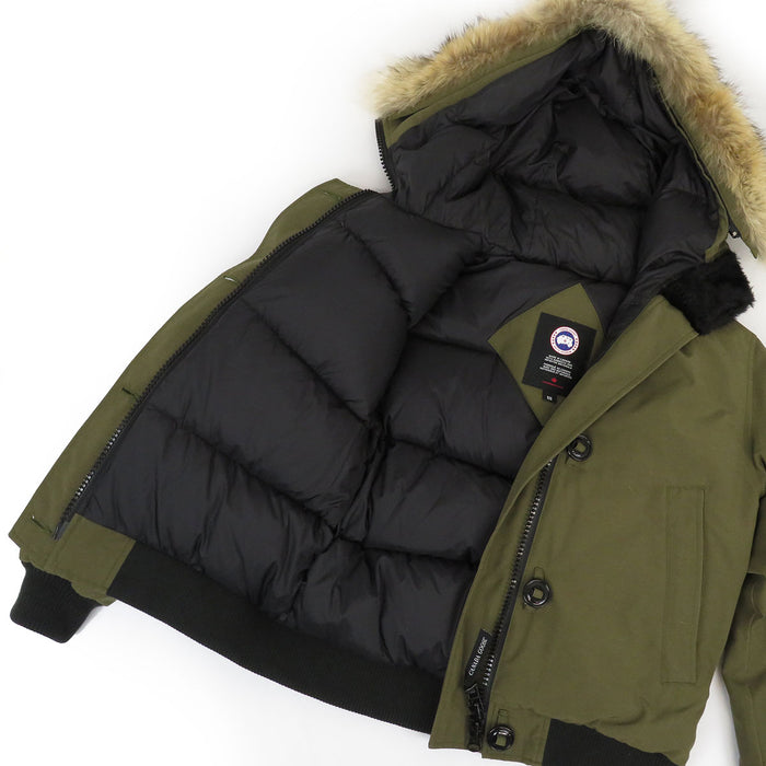 CANADA GOOSE 
Giacca imbottita con cappuccio e pelliccia di coyote con toppa