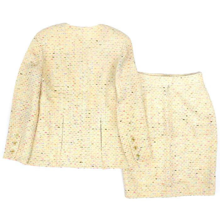 CHANEL 
COCO CC Bottone Coco Completo senza colletto con scollo a V 94P 
Set vintage in tweed con logo Coco