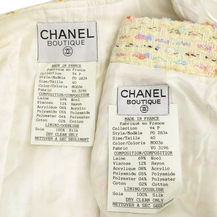 CHANEL 
COCO CC Bottone Coco Completo senza colletto con scollo a V 94P 
Set vintage in tweed con logo Coco