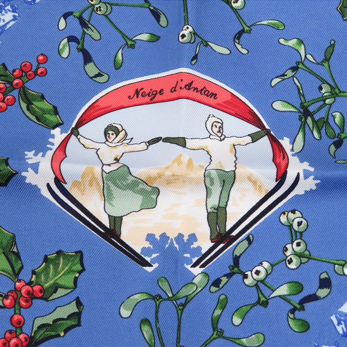 HERMES 
スカーフ プチカレ シルク 
カレ 45 Neige d'Antan 去年の雪