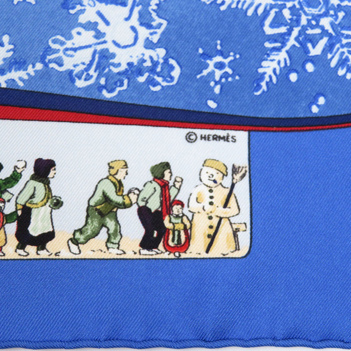 HERMES 
スカーフ プチカレ シルク 
カレ 45 Neige d'Antan 去年の雪