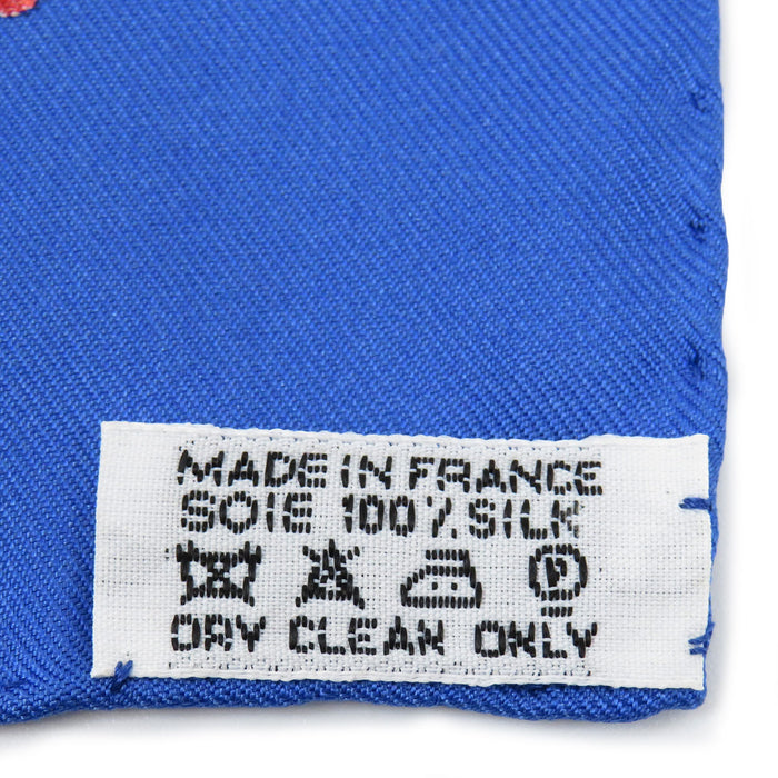 HERMES 
スカーフ プチカレ シルク 
カレ 45 Neige d'Antan 去年の雪