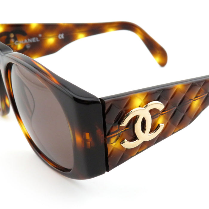 CHANEL 
COCO CC ロゴ べっ甲柄 
ココマーク マトラッセ サングラス